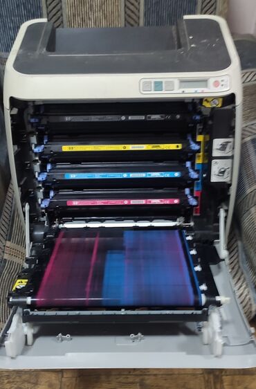 цветной лазерный принтер hp color laserjet 2605: Продаю цветной лазерный принтер HP color laser jet 1600, Рабочий
