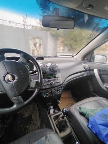 Chevrolet: Chevrolet Aveo: 1.4 l | 2011 il 330000 km Sedan — 7