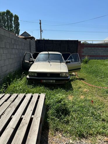 Volkswagen: Volkswagen Passat: 1986 г., 1.5 л, Механика, Дизель, Универсал