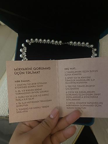 mirvari per page 40: Mirvari komplekti – boyunbağı və sırğalar - Brend: Mirvari (qutuda — 2
