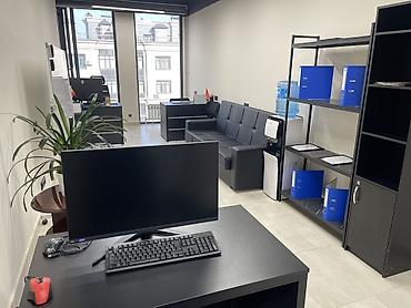 Аренда офисов: Бц Роял, Абдумомунова Сдается офис Площадь: 25 м2 10-этаж — 3