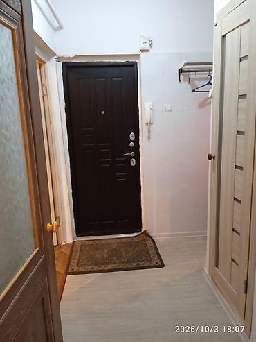 Продажа квартир: 1 комната, 34 м², ул. Московская / Уметалиева 105 серия, 2 этаж, Косметический ремонт — 4
