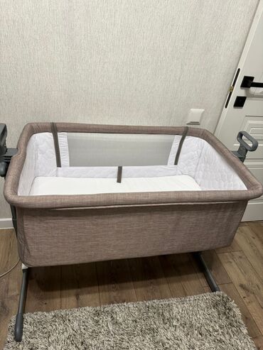 Детские приставные кроватки: Продаю! Детская кровать Carrello Luna В идеальном состоянии Размер