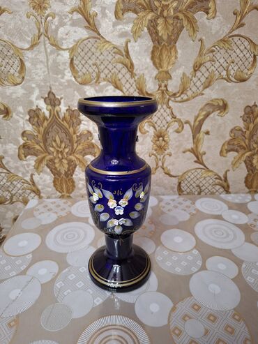 Balonlar, bankalar: İstəyən whatsapp nömrəsinə yazsın — 8