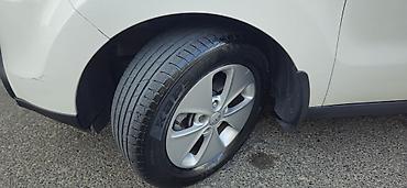 kia bongo: Kia Soul: 1.6 l | 2014 il Krossover — 10