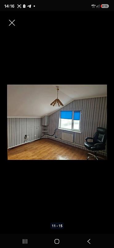 продаю гараж бишкек: Продается в мкр. Учкун. Участок 4 сотки. Дом кирпичный, мансардного — 7