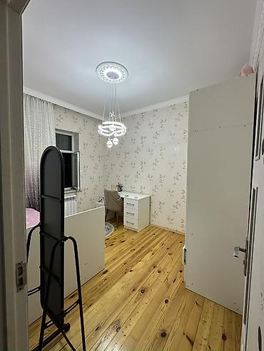 iceri seher: 4 otaqlı, 94 kv. m, Orta təmir — 3