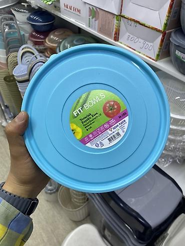 сахарница с крышкой: Пластиковая миска с крышкой FIT BOWLS - Объем: 3,5 л (указано на — 2