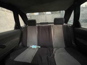 унаа тетиктер: Volkswagen Passat: 1990 г., 1.8 л, Механика, Газ, Седан