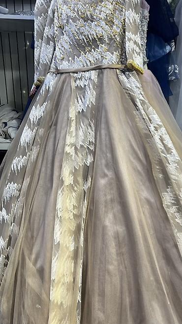 Вечерние платья: Вечернее платье, А-силуэт, Длинная модель, Фатин, С рукавами, С пайетками, Все размеры — 11