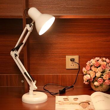 ofis sekilleri: Lampa masa üstü möhkəm qısqac və dönən qol lampasını yerində möhkəm