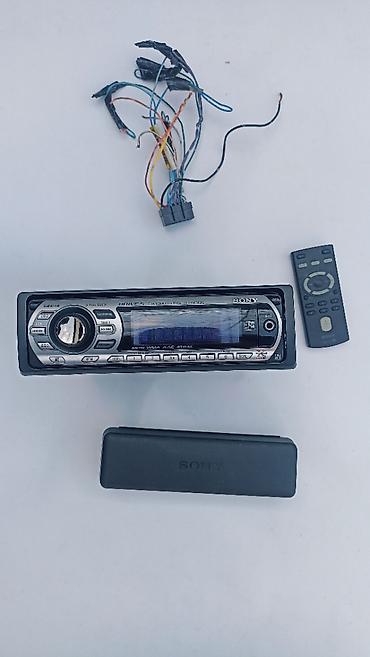 2011 v3: Продаю магнитофон SONY оригинал в автомобиль размер 1-дин.MP-3.AUX в — 2