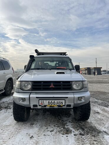 грузовые авто продажа: Mitsubishi Pajero: 2004 г., 2.5 л, Механика, Дизель, Внедорожник