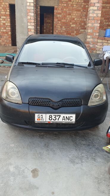 срочно продать машину: Toyota Yaris: 1999 г., 1 л, Механика, Бензин, Купе