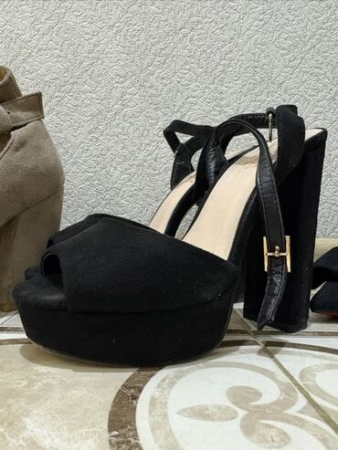 Tuflilər: Qadın və qız ayaqqabıları dəsti 1) Qız uşağı üçün Mary Jane üslubunda — 5