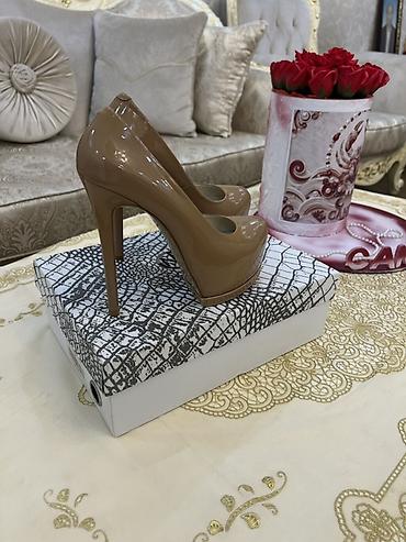 туфли: Qadın platformalı stiletto tufli - Rəng: nude/bej - Material: laklı — 3