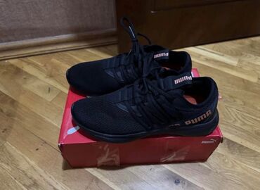 Botinkalar: Puma original 41 razmer,teze, magazalrda hemin model 190 manatdi
