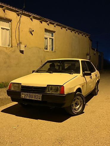 VAZ (LADA): Lada Samara (VAZ-2109) hetçbek - Kuzov: 5 qapılı hetçbek, ağ rəng — 5