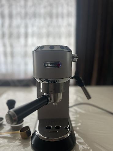 süd seperatoru: Qəhvə maşını Delonghi, Yarımavtomat, Yeni — 1