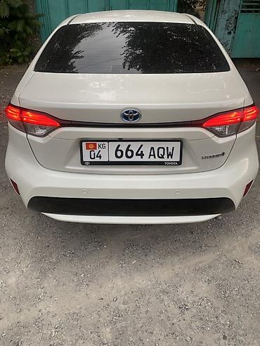 chery icar: Toyota Corolla: 2019 г., 1.8 л, Вариатор, Гибрид, Седан — 6