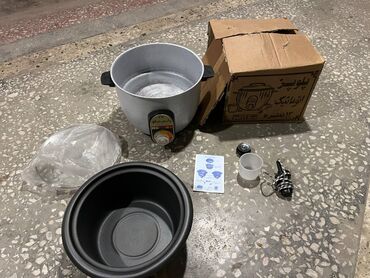 polad qazan: Elektrık aş qazanı yenidir ve işlekdir. 25 manat saray qesebesinde