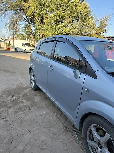 toyota mark 1: Toyota Corolla Verso: 2008 г., 2.2 л, Механика, Дизель, Минивэн — 3