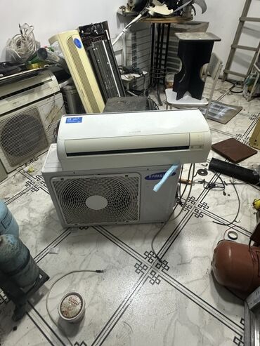 Zərərvericilərə qarşı mübarizə aparatları: Samsung split kondisioner dəsti - Brend/model: Samsung (divar tipli