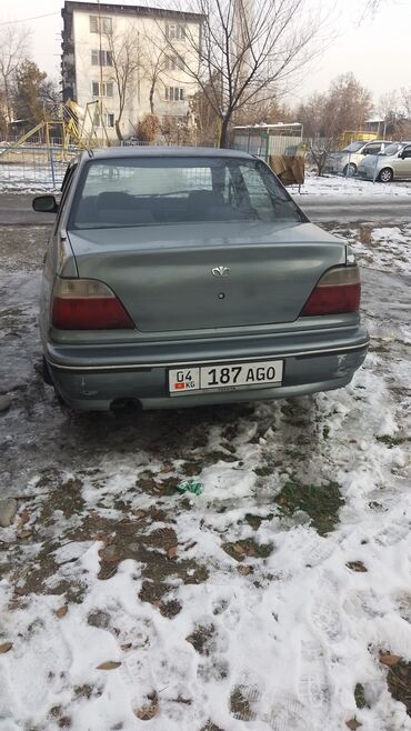 бампер некция: Daewoo Nexia: 1995 г., 1.5 л, Механика, Бензин, Седан