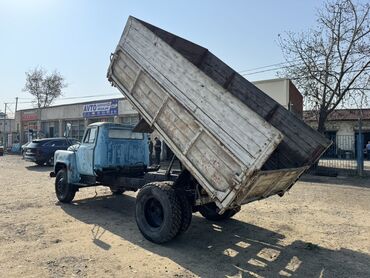 Yük maşınları: Yük maşını – GAZ (kabinə və ön hissə klassik GAZ-53/52 tipli), arxa — 7