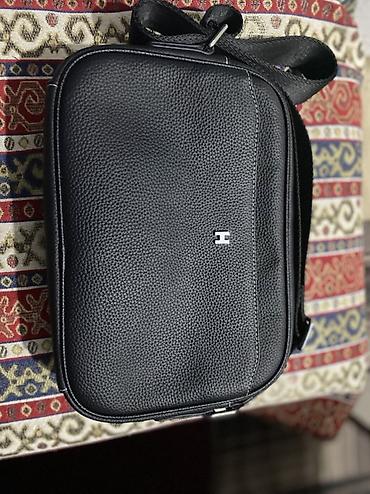 samsung m22: Мужская сумка через плечо в чёрном цвете. Выполнена из материала с — 1