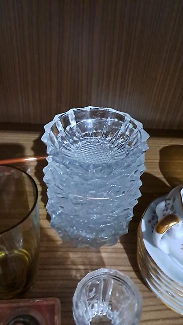 Digər dəstlər və servizlər: Mətbəx servisi dəsti - Sini: Sarı çərçivəli plastik/laminat — 21