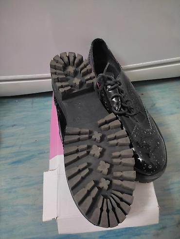 Босоножки, сандалии, шлепанцы: Продам чисто за символическую плату обувь женская размеры 39- 40 по — 8