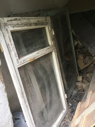 стекло для дома: Продаются деревянные рамы б/усостояние нормальное,стекла все