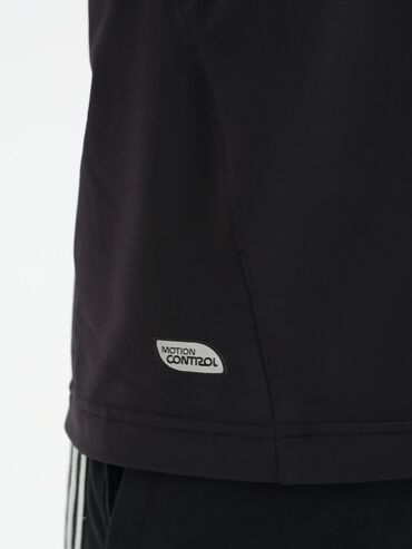 Футболки: Футболка UMBRO AS045 Материал: Climacool Цена 1200 с. размеры от — 12