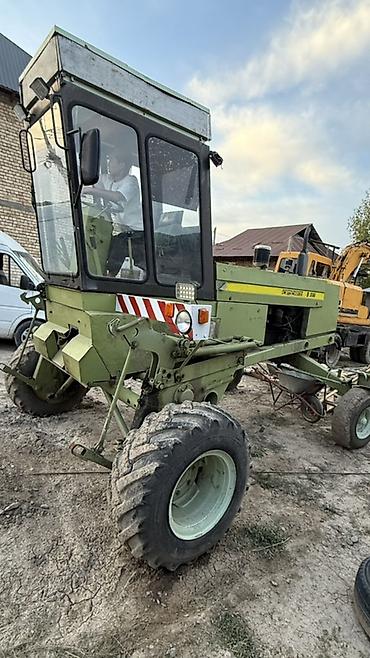 Самоходные косилки: Самоходная косилка Fortschritt E 303 - Тип: самоходная роторная — 3