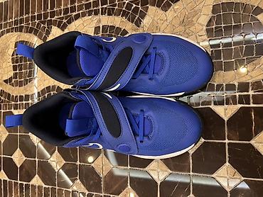 Uşaq dünyası: Rəng - Göy Krossovkalar, Nike, Ölçü: 38, Oğlan üçün — 1