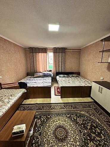 Продажа коттеджей и домов: Продаётся дом в «золотом квадрате» Чолпон-Аты. Вторая линия от трассы — 16