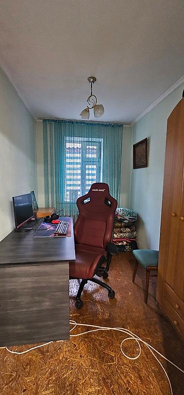 Продажа коттеджей и домов: Срочно!!!!!Продаётся дом в отличной локации, из 4х комнат и — 14