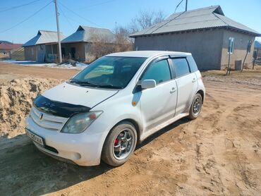 тойота kraun: Toyota ist: 2004 г., 1.5 л, Автомат, Бензин, Хэтчбэк