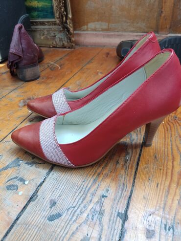 Туфли: Обувь из Европы, остались остатки размер 36-37 успейте приобрести по — 22