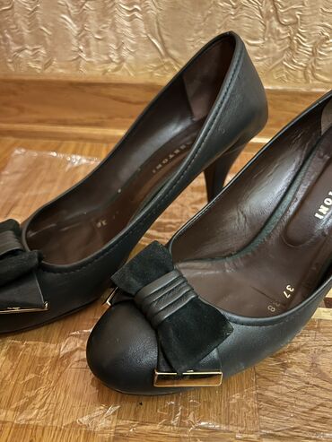 Tuflilər: Tuflilər, Ölçü: 37, İşlənmiş — 5