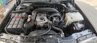 Mercedes-Benz: Mercedes-Benz sedan (W202/C-Class) – be mühərrikli Xüsusiyyətlər: - — 4