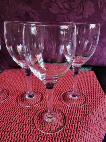 Čaše: Case nove za vino,usnama duvano staklo,vintaz. Pakovanje fabricki 4 na lalafo.rs — 12 Čaše: Case nove za vino,usnama duvano staklo,vintaz. Pakovanje fabricki 4 — 12