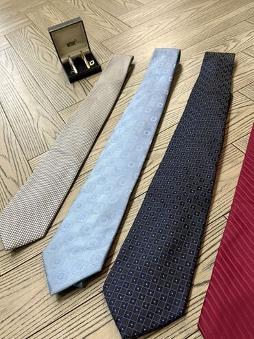 işçi geyimi: Галстук, Massimo Dutti