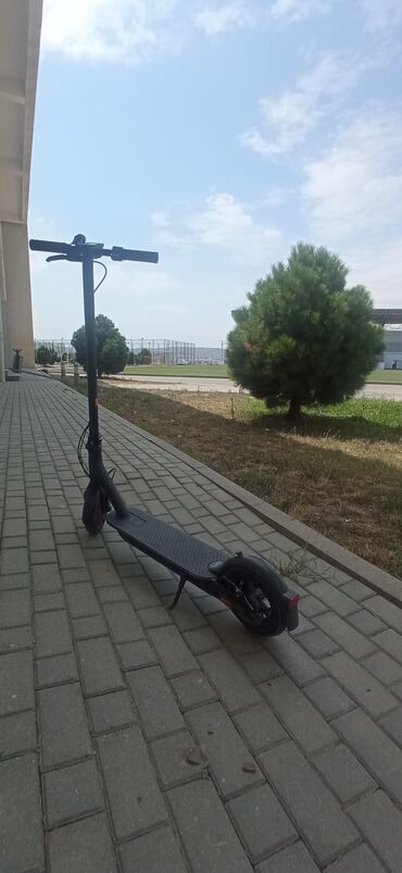 Elektrikli samokatlar: İşlənmiş Elektrik samokat 8", 501 - 750 Vt, 26 - 35 km/s, Ünvandan götürmə, Pulsuz çatdırılma, Ödənişli çatdırılma