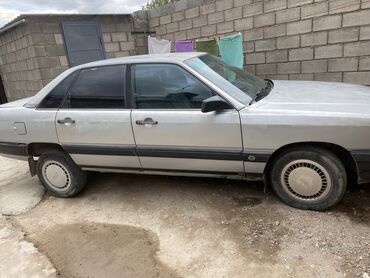 машины продают: Audi 100: 1988 г., 1.8 л, Механика, Бензин, Седан