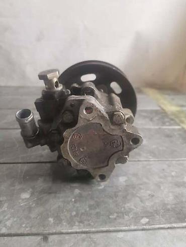 Auto-delovi: SERVO PUMPA 1.9 TDI ZA AUDI A4 OD 2000. DO 2004. GOD. | Servo pumpa — 1