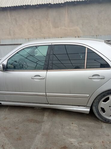 mercedes benz124: Mercedes-Benz SL 280: 2000 г., 3.2 л, Автомат, Бензин, Седан