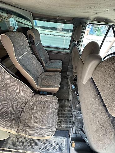 грузовой авто: Ford Transit грузовой фургон (белый) - Кузов: цельнометаллический — 9