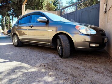 Hyundai: Hyundai Accent: 1.5 l | 2008 il Sedan — 24